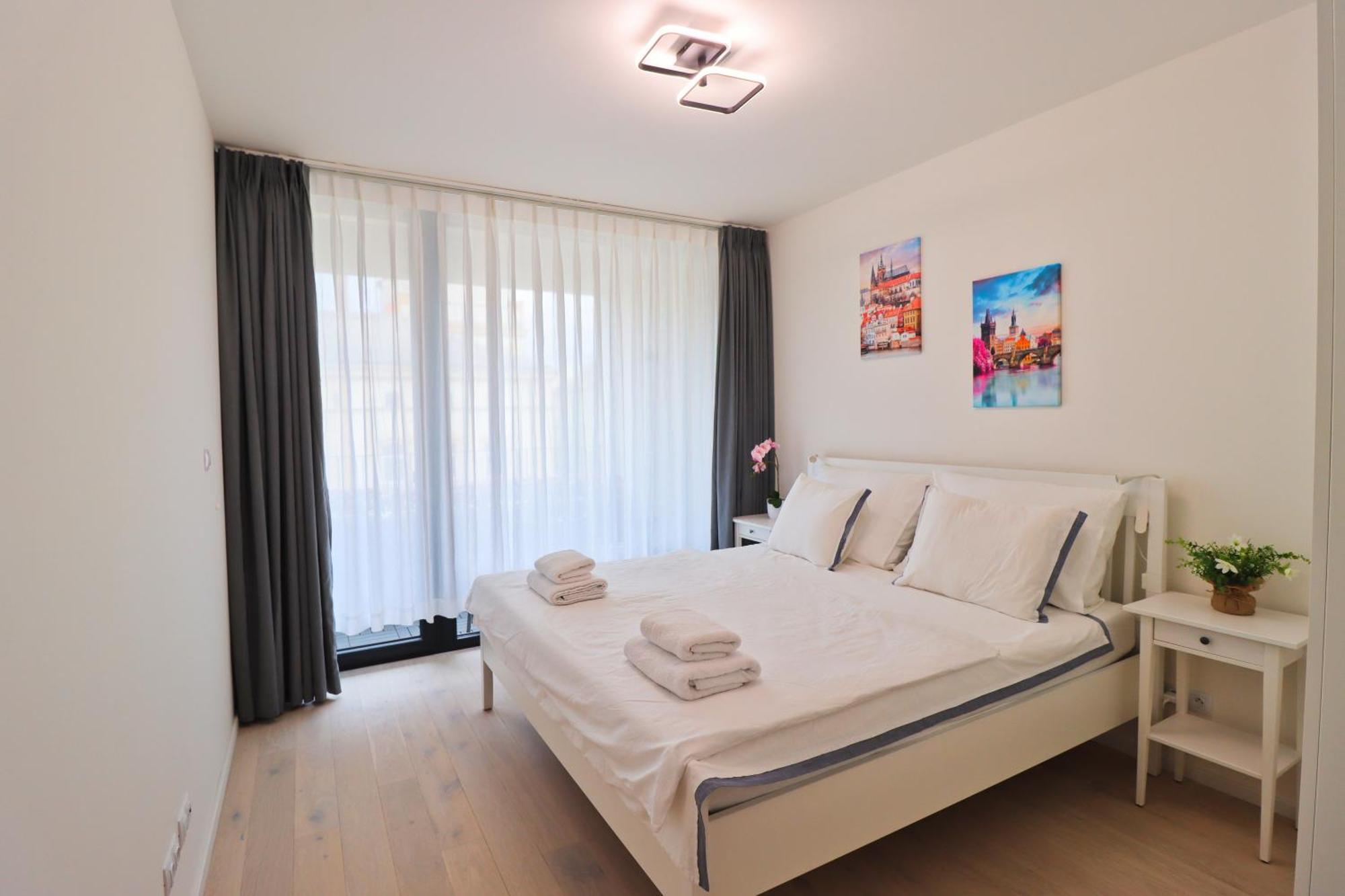 Sunny Apartment In Smichov, Prague 5 Dış mekan fotoğraf