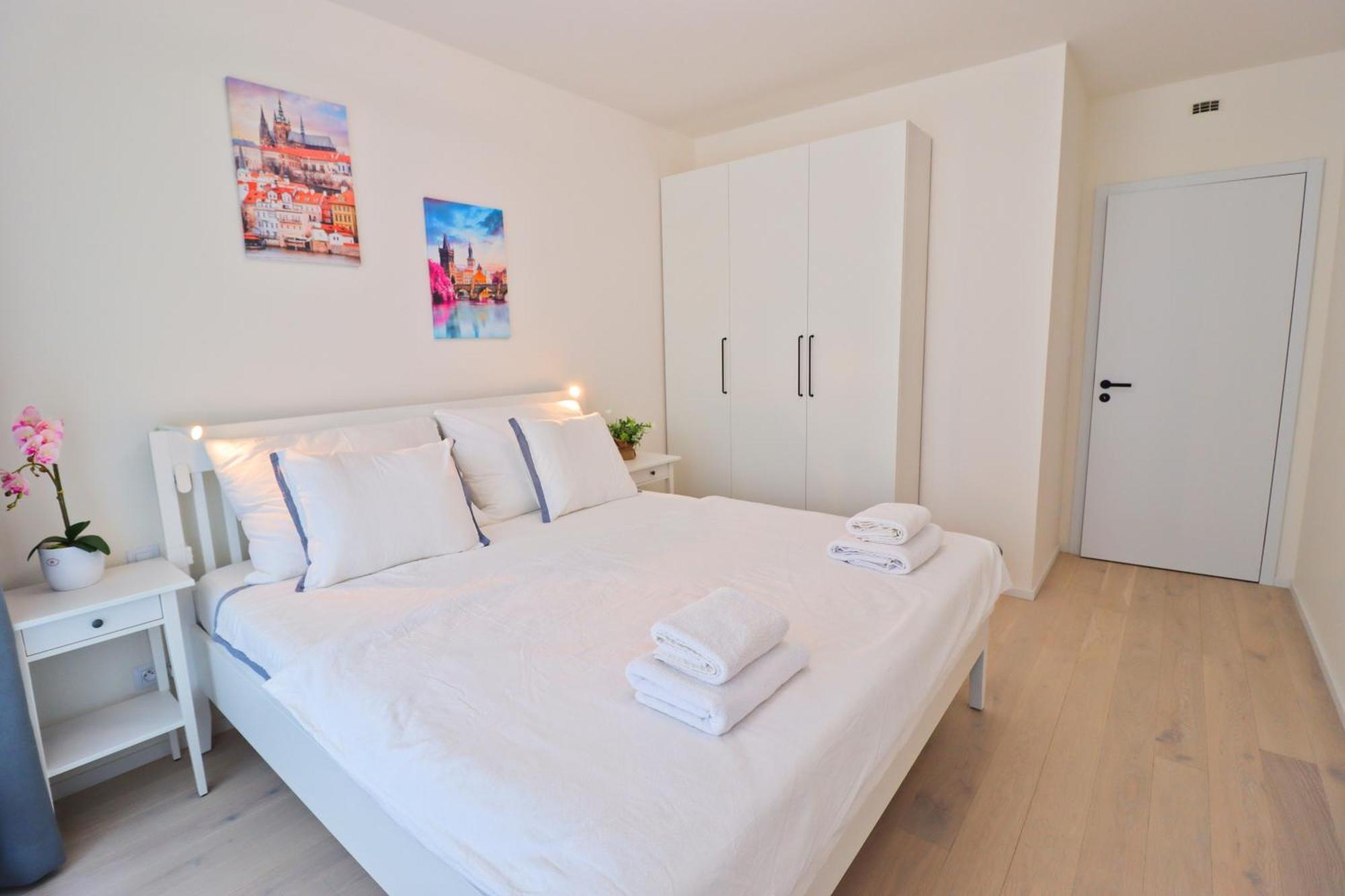 Sunny Apartment In Smichov, Prague 5 Dış mekan fotoğraf